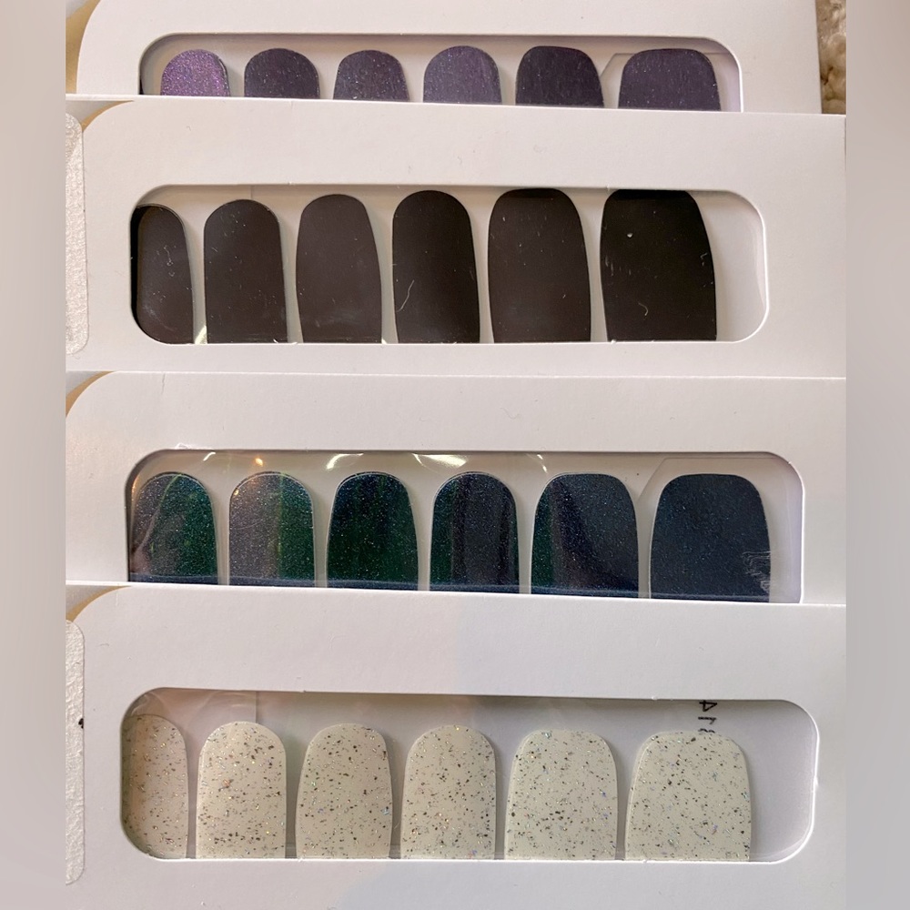 Set of 4 Color Street Real Nail Polish Strips